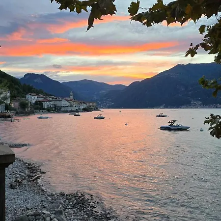 شقة Lakeview Jonny House On The Roofs ليتْسّينو