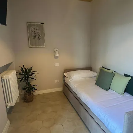 Lakeview Jonny House On The Roofs * Lezzeno