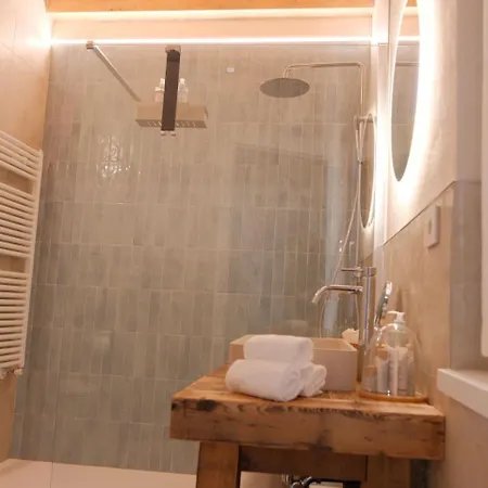 Lakeview Jonny House On The Roofs * Lezzeno