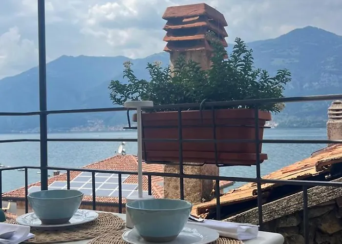 Lakeview Jonny House On The Roofs לצנו