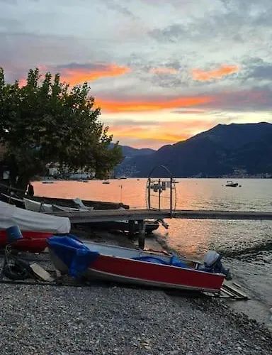 דירה Lakeview Jonny House On The Roofs