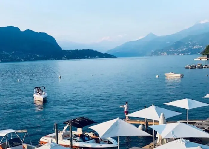 דירה Lakeview Jonny House On The Roofs *