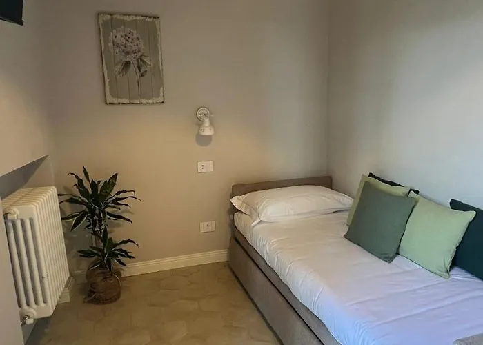 Lakeview Jonny House On The Roofs * לצנו