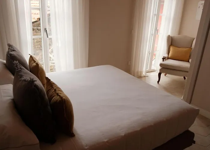 Lakeview Jonny House On The Roofs * לצנו