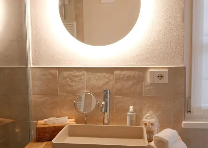 Lakeview Jonny House On The Roofs * לצנו