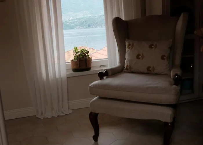 Lakeview Jonny House On The Roofs דירה לצנו